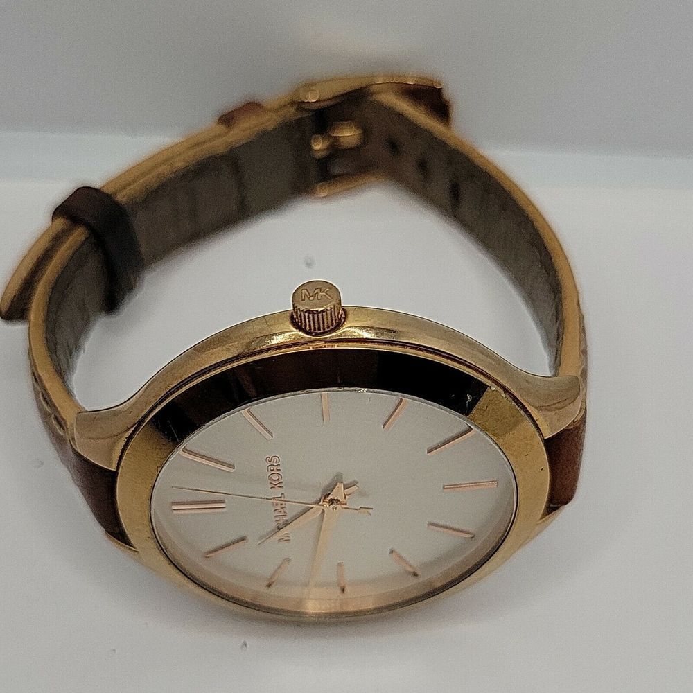 Michael Kors Runway MK2284 Women Stainless Steel Analog Dial Quartz Watch AM544 - Picture 8 of 11